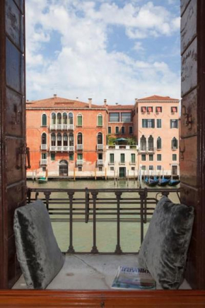 Palazzo Alverà Grand Canal